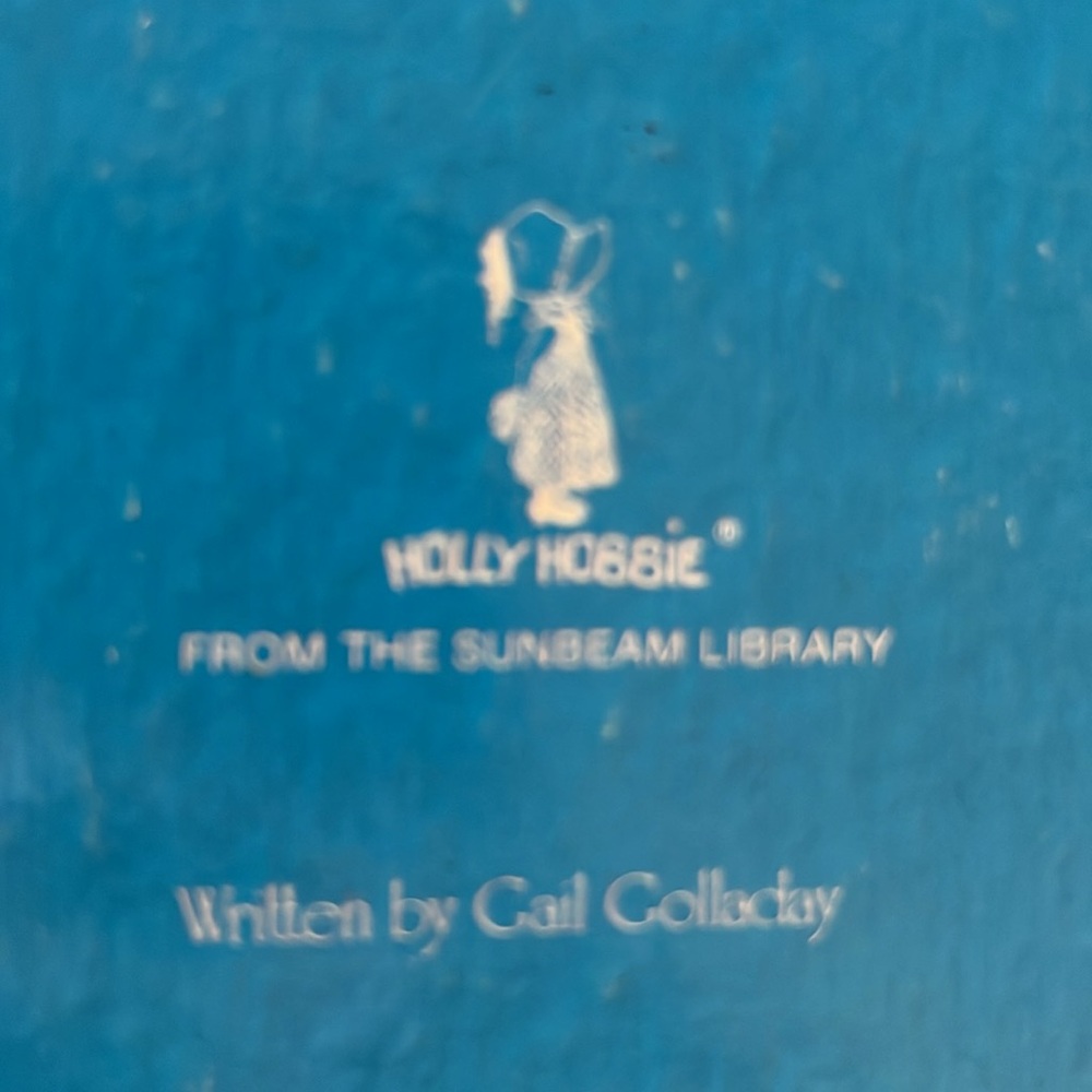 Holly Hobbie Birthday Book Hardcover by Gail Golladay American Greetings 1976 - Picture 5 of 11